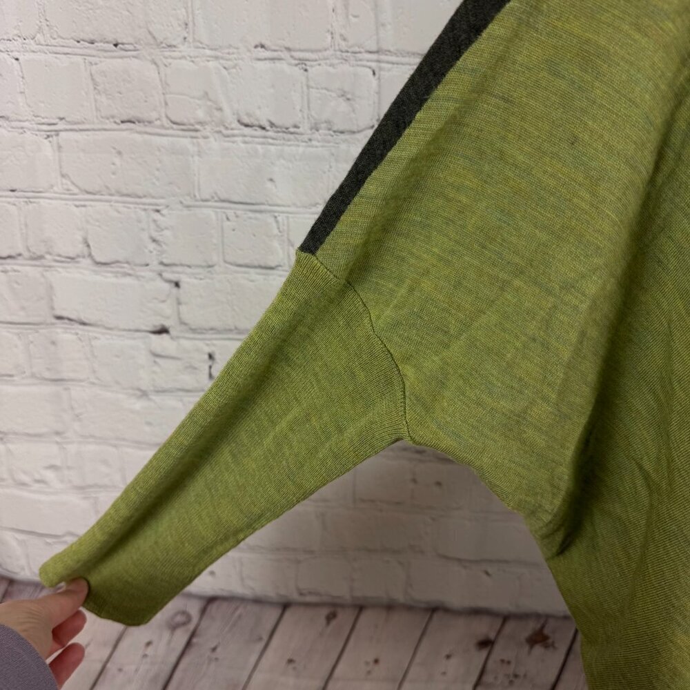 Eileen Fisher Green Gray Colorblock Merino Wool Dolman Sleeve Sweater Size Large - Picture 3 of 5